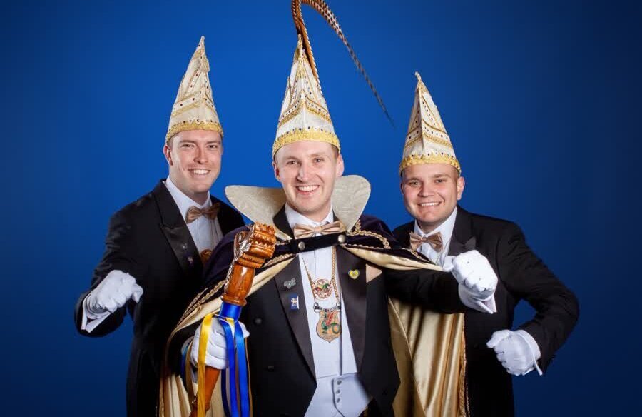 Trio Cv de Drake 26.jpg